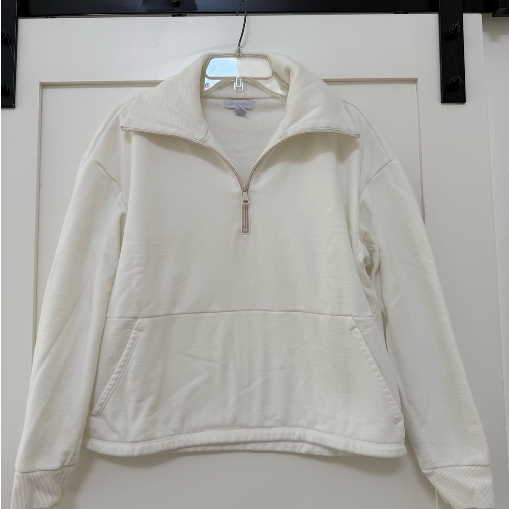Beyond Yoga Trek Pullover